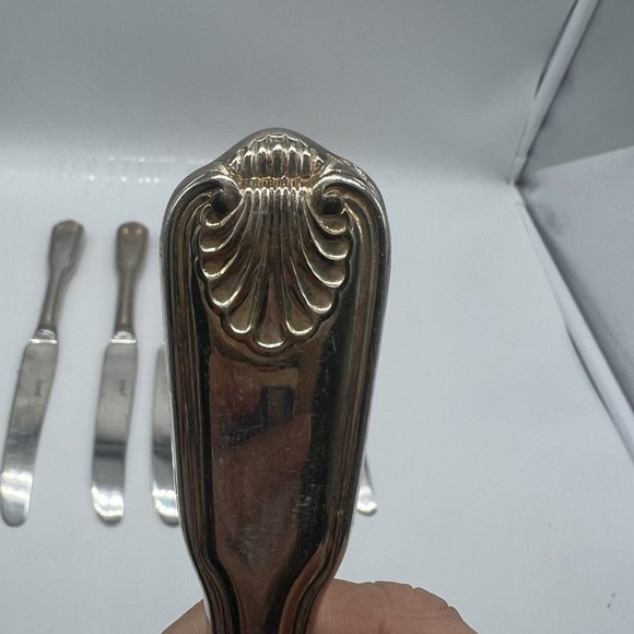 Towle ENGLISH SHELL Silverplate Supreme Cutlery JAPAN CHOICE Butter Knife 7